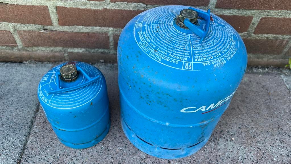 Campingaz gasfles (leeg) - 2 stuks, Caravans en Kamperen, Kampeeraccessoires, Ophalen of Verzenden, Gebruikt