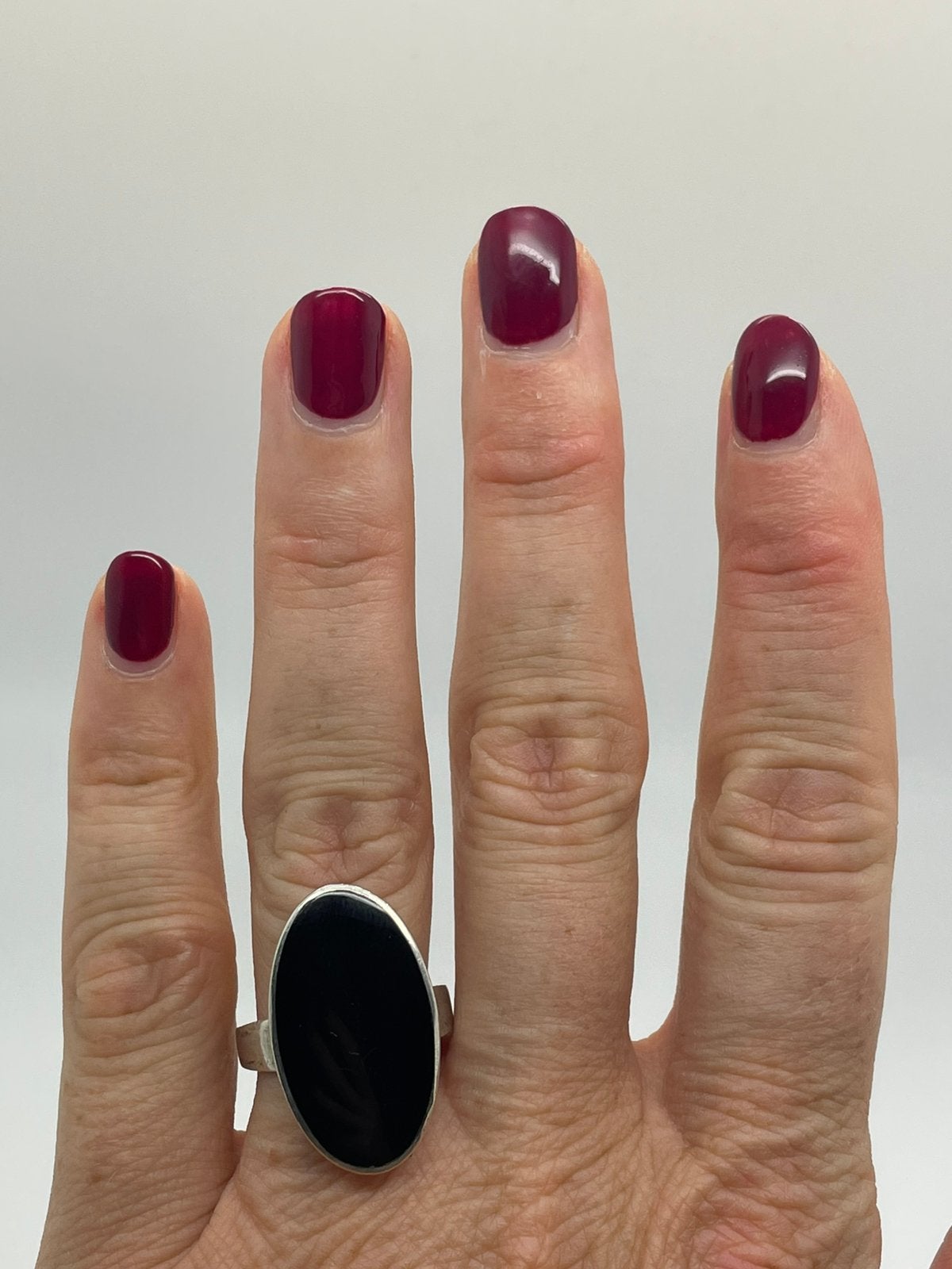 F928 Prachtige zilveren ring met onyx maat 19, 19 tot 20, Ophalen of Verzenden, X, Met edelsteen