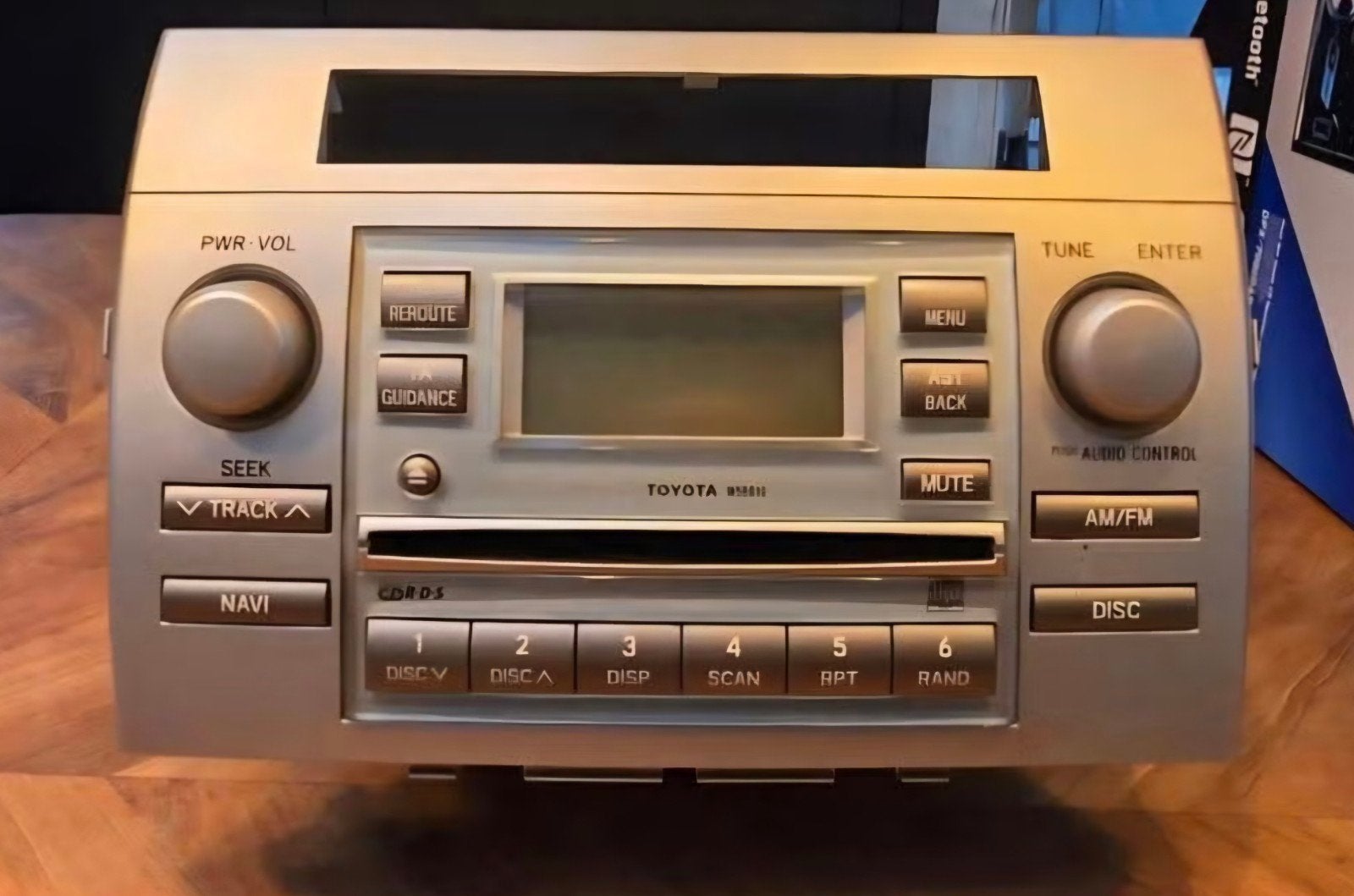 Autoradio met cd-speler en Navi., Ophalen