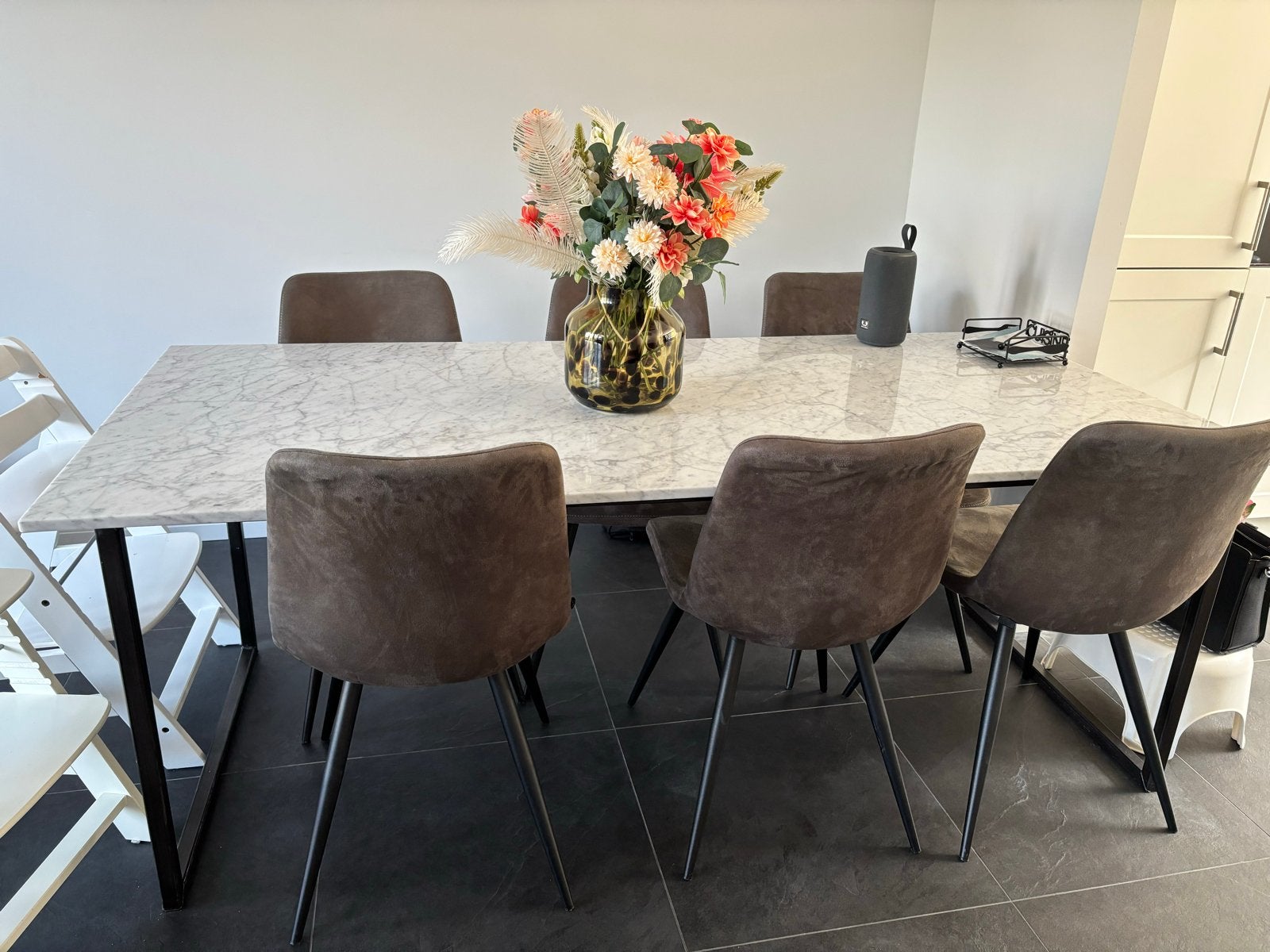 Bianco Carrara marmeren eettafel 200x90cm, Ophalen, 50 tot 100 cm, Zo goed als nieuw, Vijf personen of meer