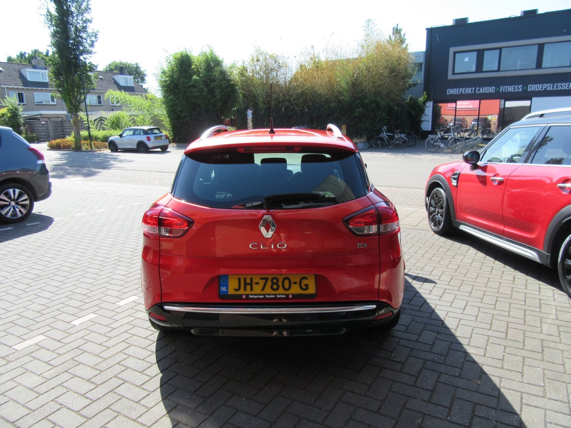 Renault Clio Estate 0.9 TCe Iconic, 898 cc, Gebruikt, Euro 6, 580 kg