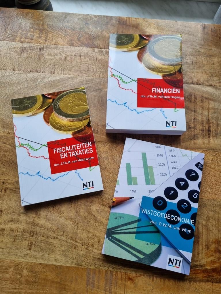 NTI lesboeken: Fiscaliteiten, Financiën, Vastgoedeconomie, Diverse auteurs, Zo goed als nieuw, Beta, HBO