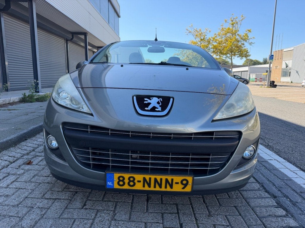Peugeot 207 1.6 VTi Roland Garros LEER CLIMA LMV NETTE AUTO, Auto's, Voorwielaandrijving, Euro 5, Gebruikt, 4 cilinders