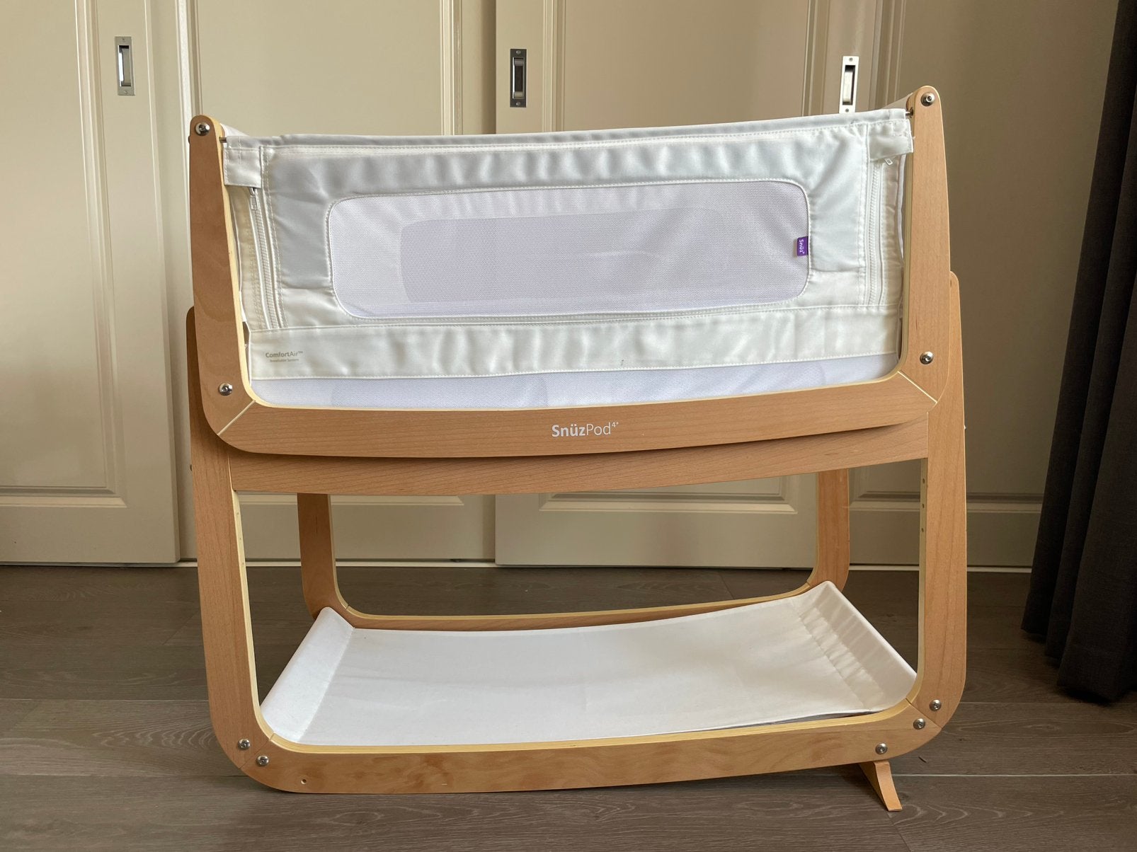 Te koop: Snuzpod 4 co-sleeper, Ophalen, Zo goed als nieuw, Ledikant
