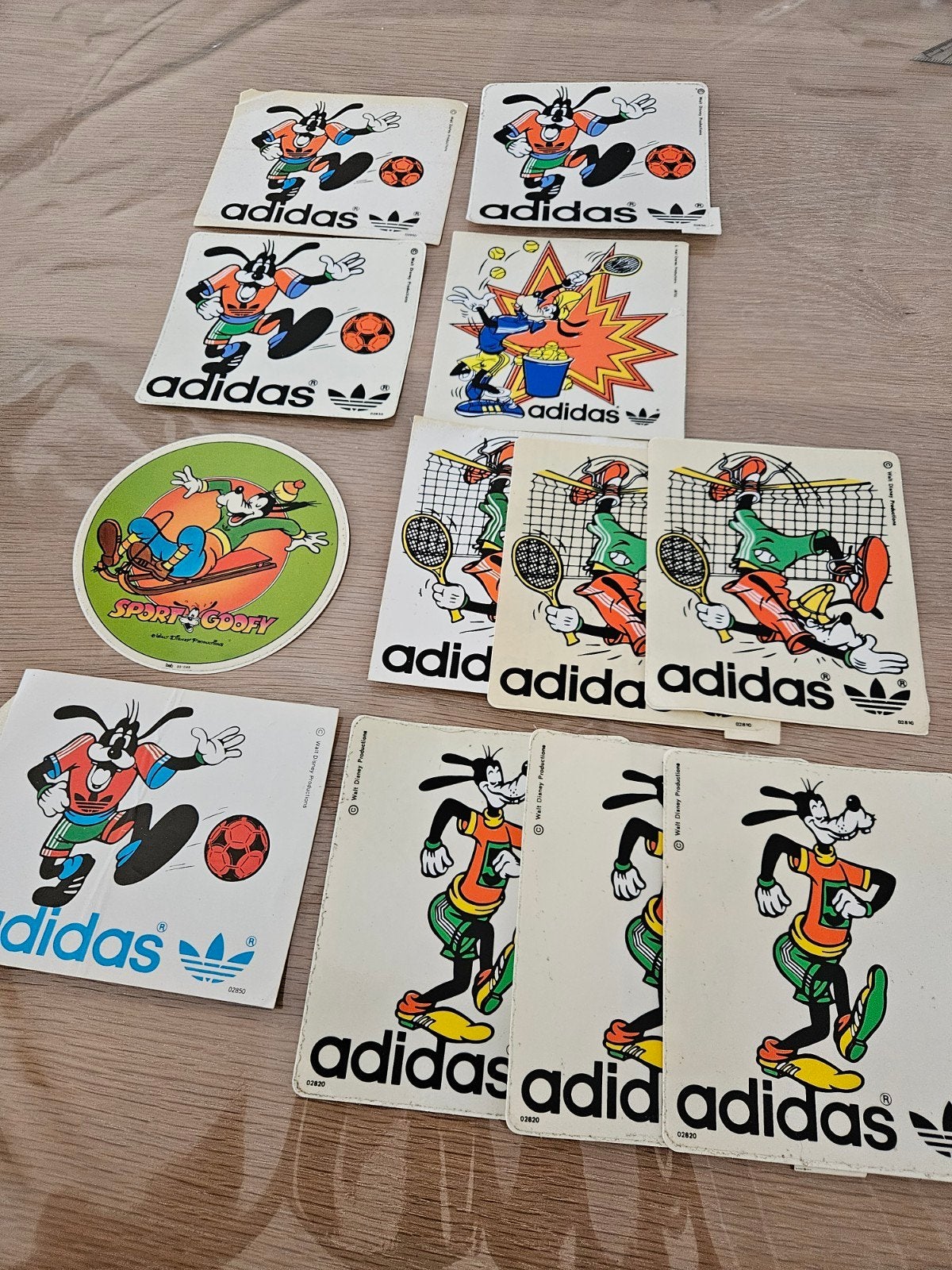 Goofy Adidas stickers, Ophalen of Verzenden