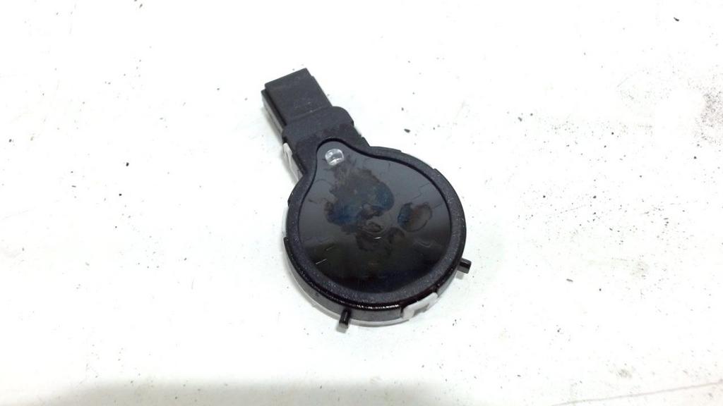 Regensensor Volvo V40, Onderdelen@venauto.nl, Van der Ven Autorecycling B.V., Gebruikt, Ettenseweg 76, 4706 PB Roosendaal, The Netherlands