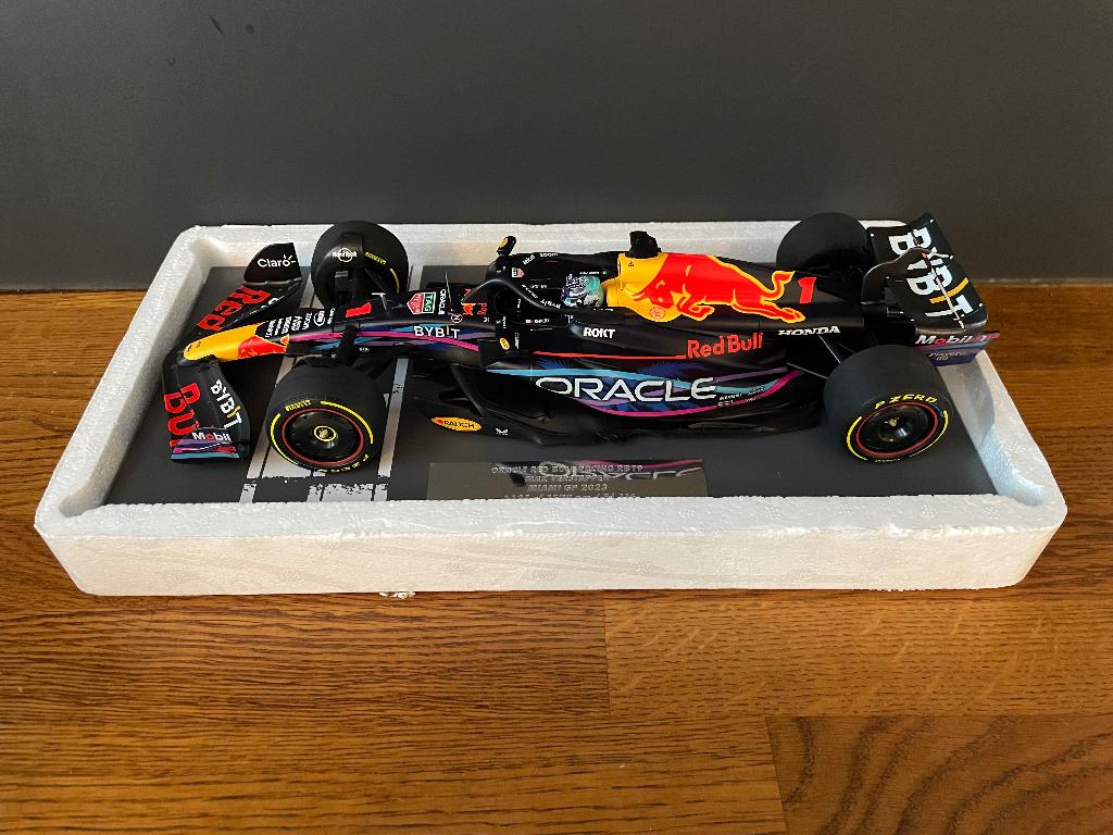 Verstappen Minichamps 1:18 RB19 GP Miami 2023 Special Livery, Ophalen of Verzenden, Nieuw, Auto, MiniChamps