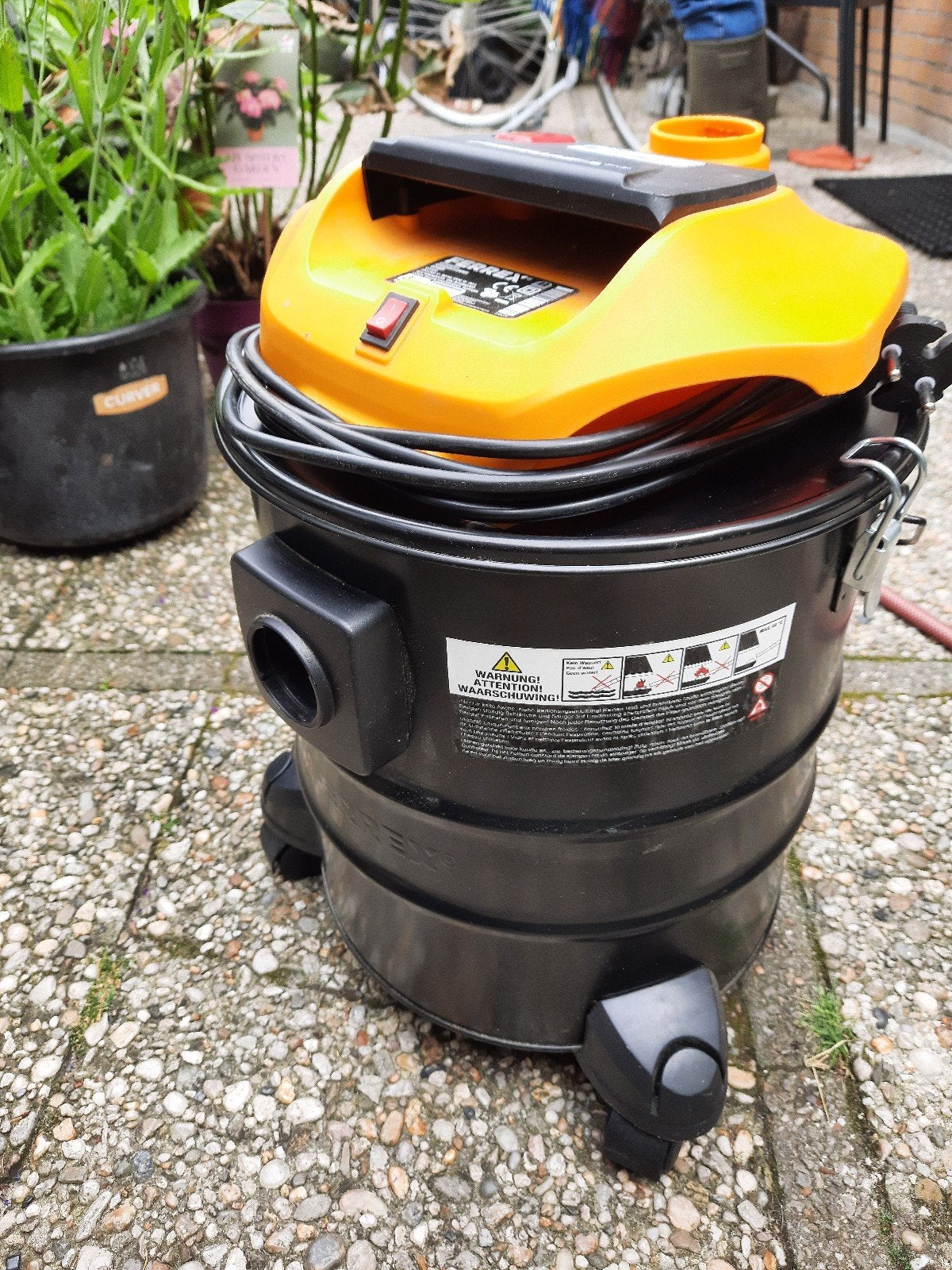 Stofzuiger voor kachel of openhaard. Merk Ferrex., Ophalen, Gebruikt, Reservoir, 1200 tot 1600 watt