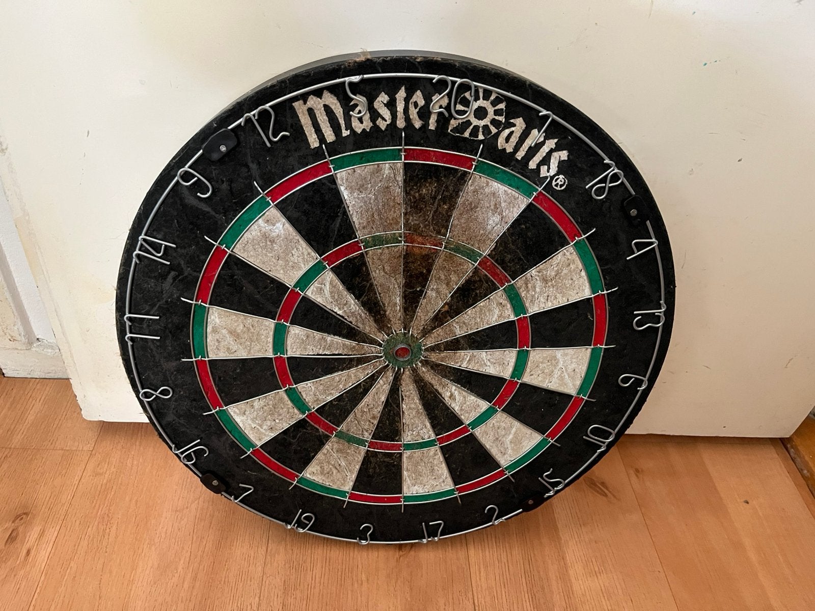 Dartbord gebruikt te koop, Ophalen of Verzenden, Zo goed als nieuw, Dartbord