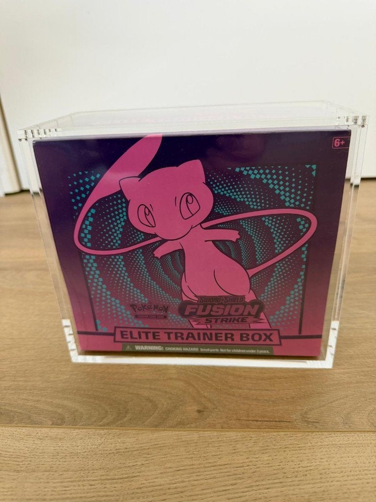 Fusion Strike Elite Trainer Box, Ophalen of Verzenden, Nieuw, Boosterbox