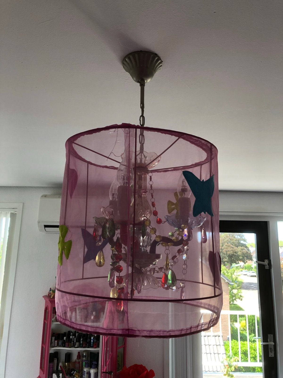 Roze K3 kroonluchter met vlinders en harten, Huis en Inrichting, Ophalen of Verzenden, Gebruikt, Textiel, E14 (klein)