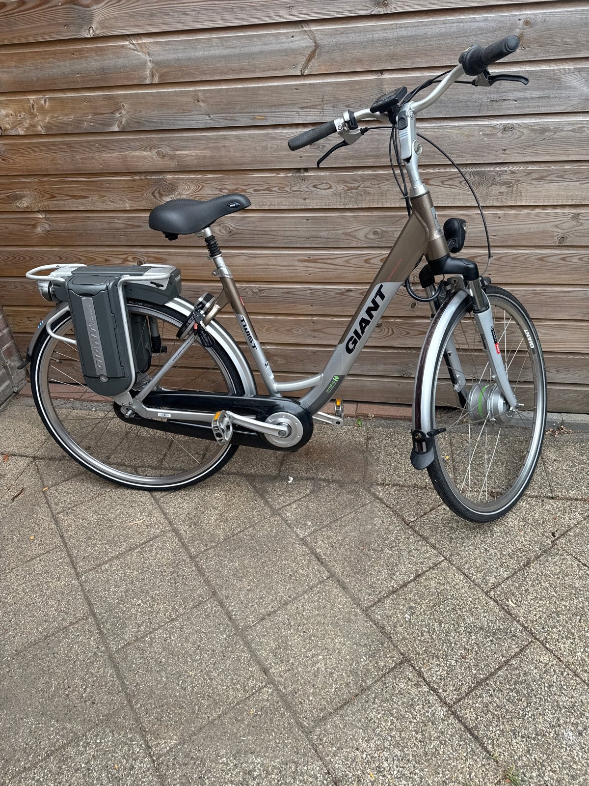 Giant Twist Go Double Size M nieuwe tas/ display, Fietsen en Brommers, Elektrische fietsen, Ophalen, Minder dan 30 km per accu