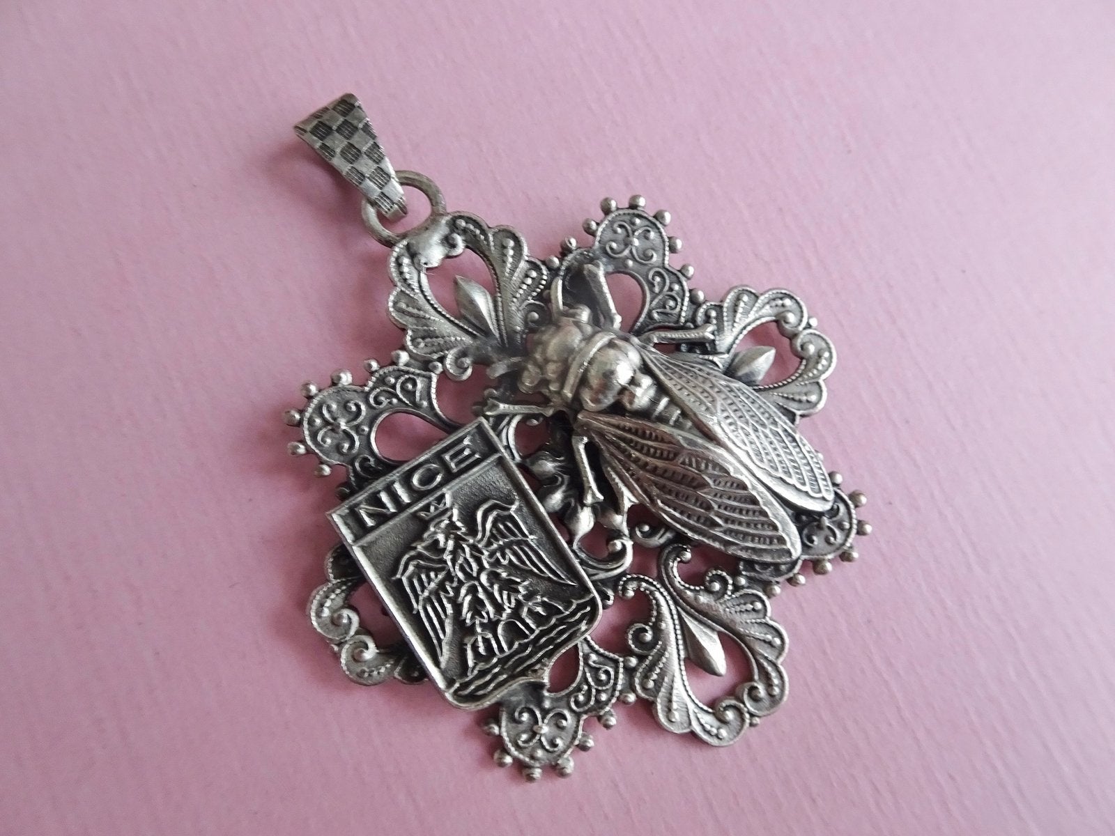 jwg Vintage 60s Deco cicade ketting hanger Nice zilver klr, Verzenden, Overige materialen, Hanger