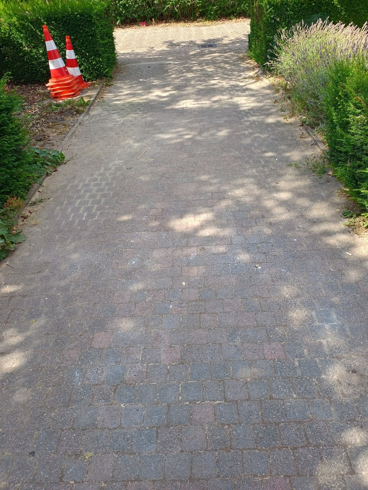 koppelstones +/- 25 m², Ophalen, Gebruikt, Beton, Klinkers