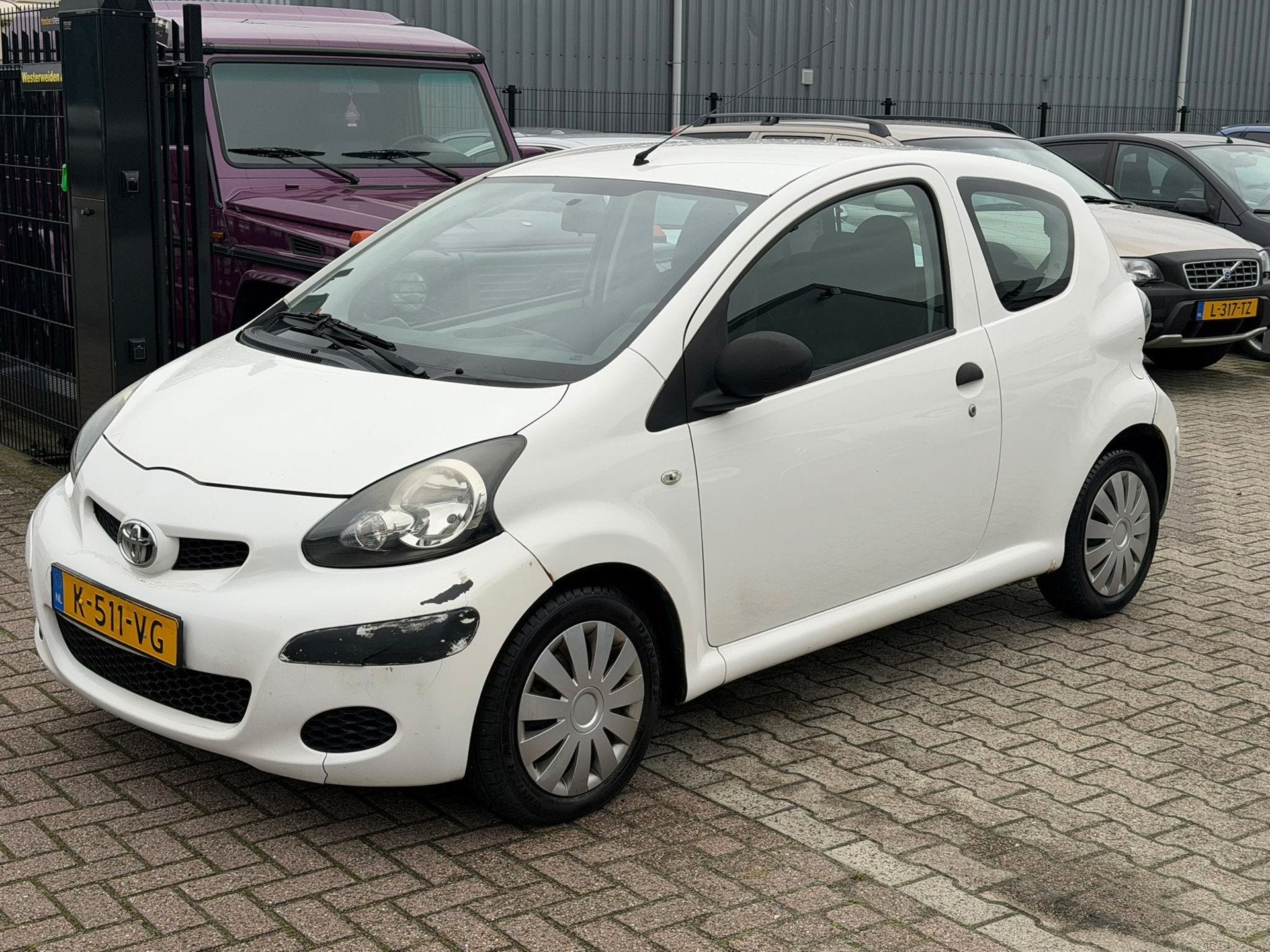 Toyota Aygo 1.0-12V Aspiration Green 2011 APK 11-2027, Auto's, Voorwielaandrijving, Gebruikt, 4 stoelen, Alcantara