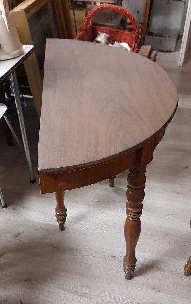 Halve maan tafel, Ophalen
