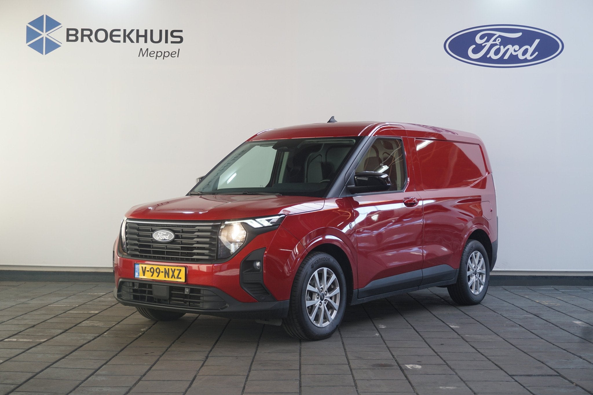 Ford Transit Courier Limited 1.0 EcoBoost, Auto's, Bestelauto's, 12 maanden, Gebruikt, Euro 6, Bedrijf