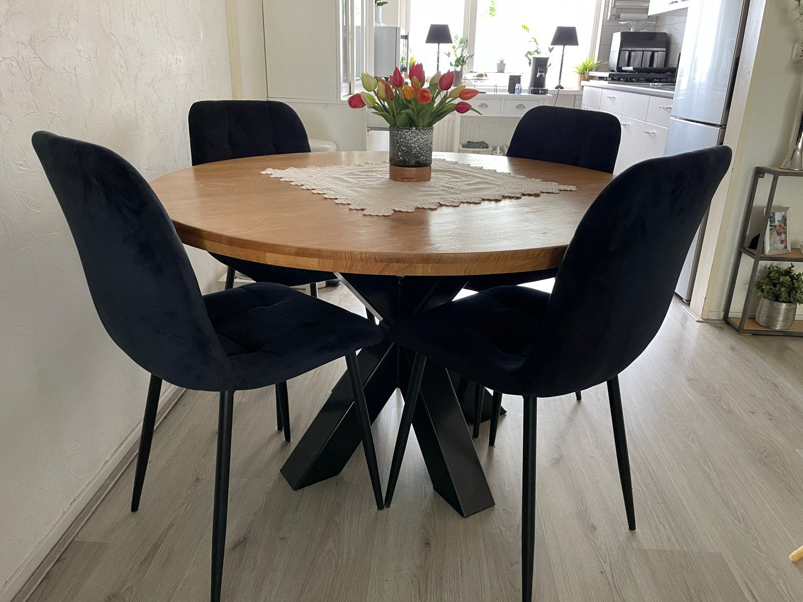 Massief eiken tafel met matrix onderstel (doorsnee 120cm), Huis en Inrichting, Tafels | Eettafels, Ophalen, 100 tot 150 cm, Zo goed als nieuw