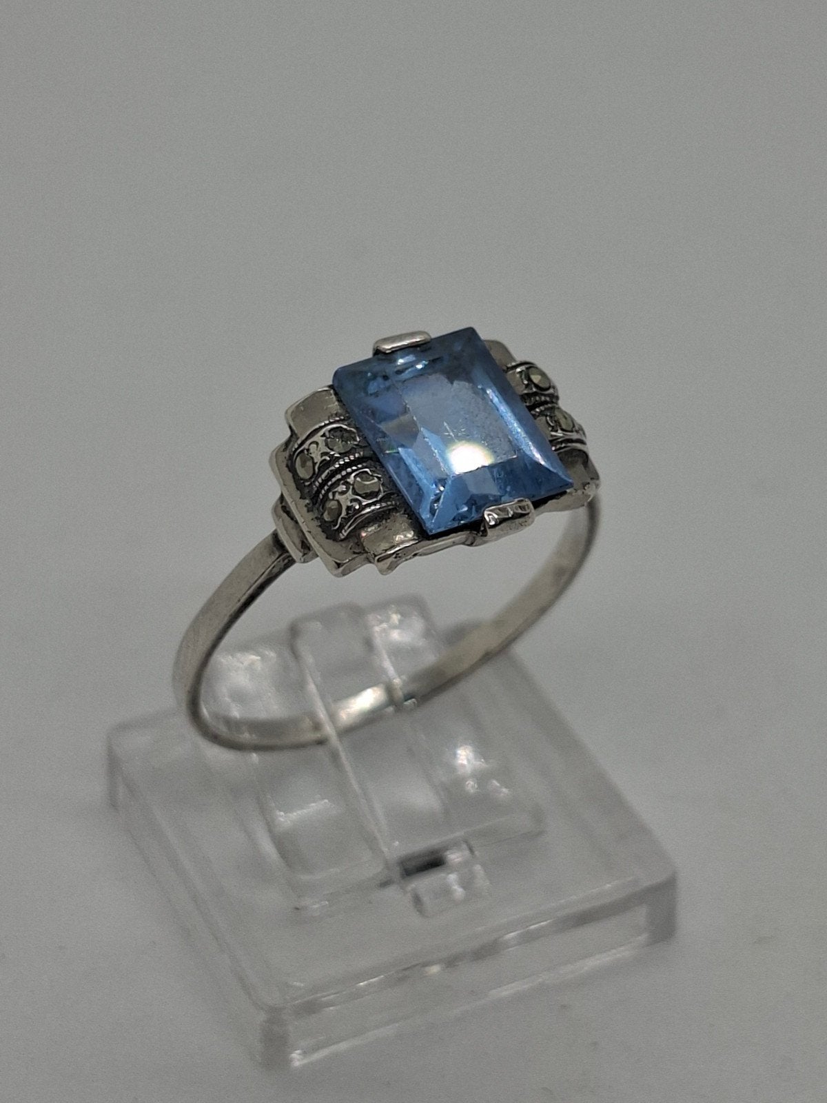Zilveren Art Deco Ring met Blauwe Steen en Markasiet, 19 tot 20, Ophalen of Verzenden, Met edelsteen, Dame