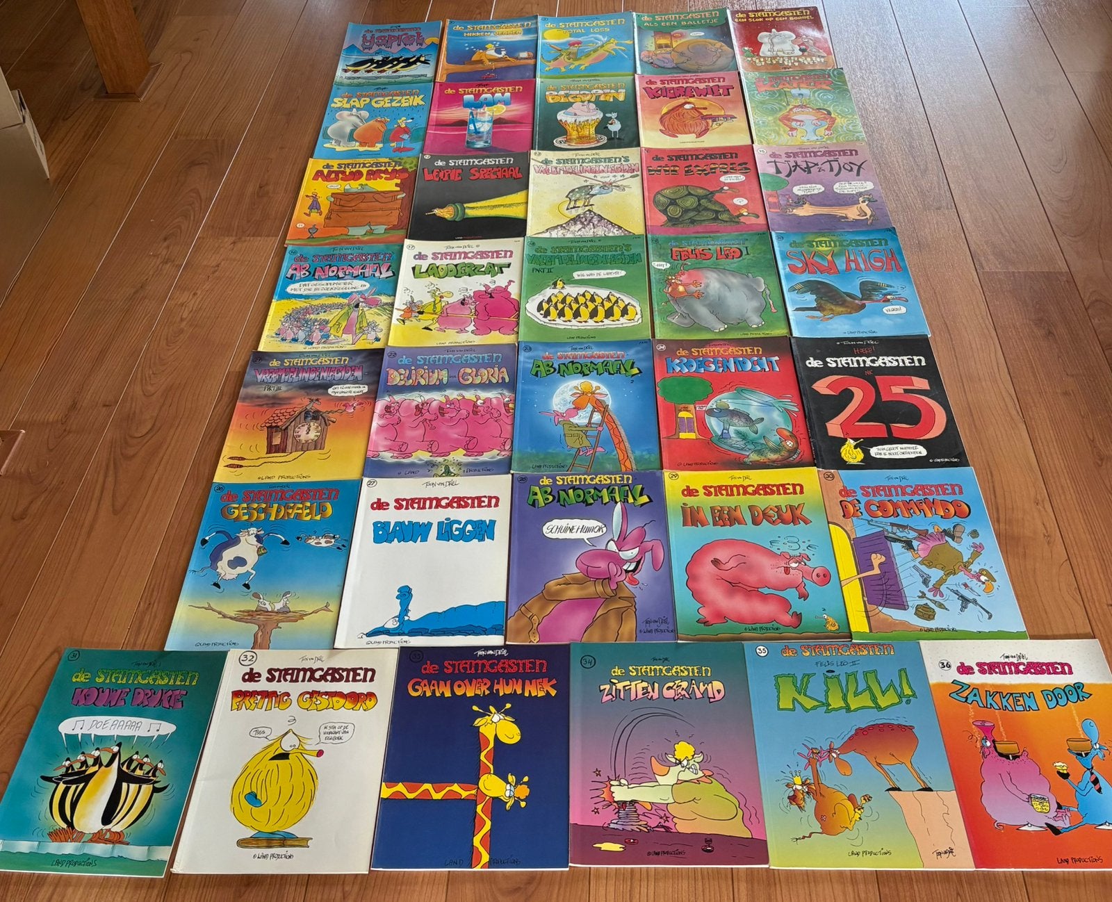 Toon van Driel 36 delen stamgasten in nette staat, Boeken, Meerdere stripboeken, Ophalen, Zo goed als nieuw