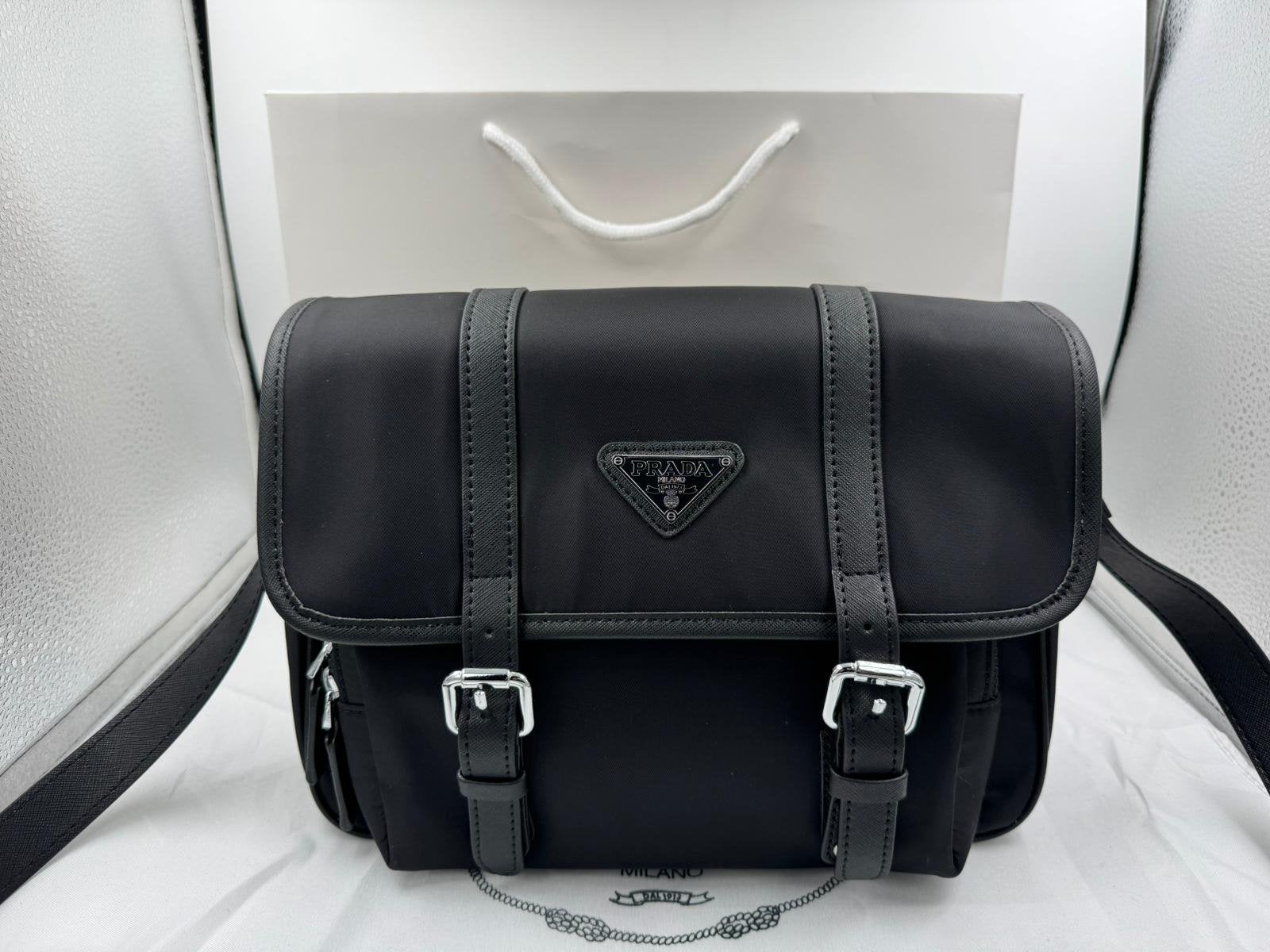 Prada Crossbodytas, Ophalen of Verzenden, Nieuw, Zwart