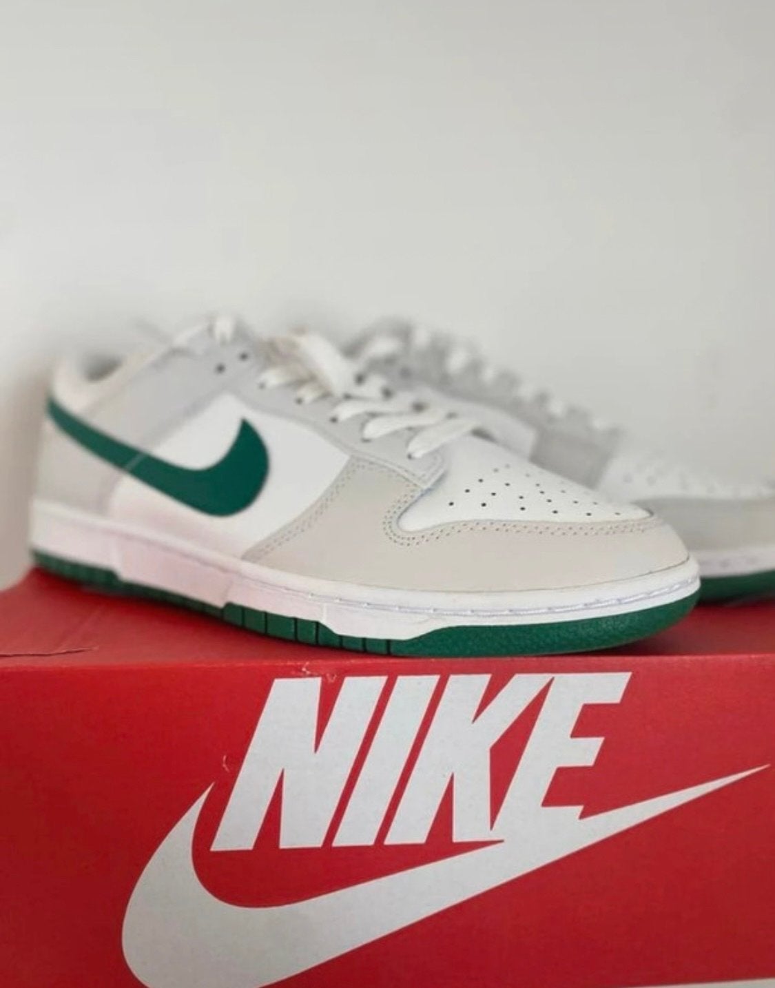 Nike Dunk Low Retro Summit White Malachite, Ophalen of Verzenden, Nieuw, Wit, Sneakers of Gympen