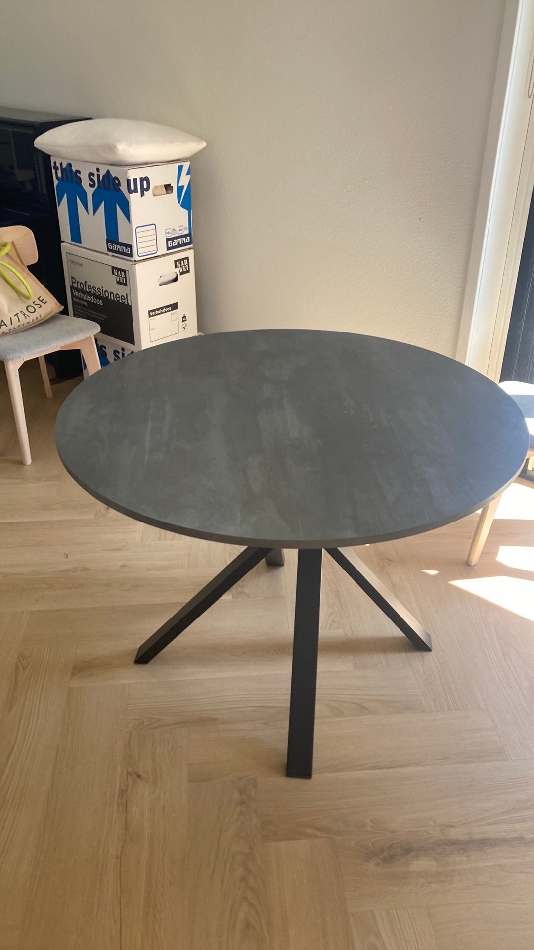 Zgan ronde design eetkamertafel 105 cm diameter, Ophalen, 100 tot 150 cm, Rond, Zo goed als nieuw
