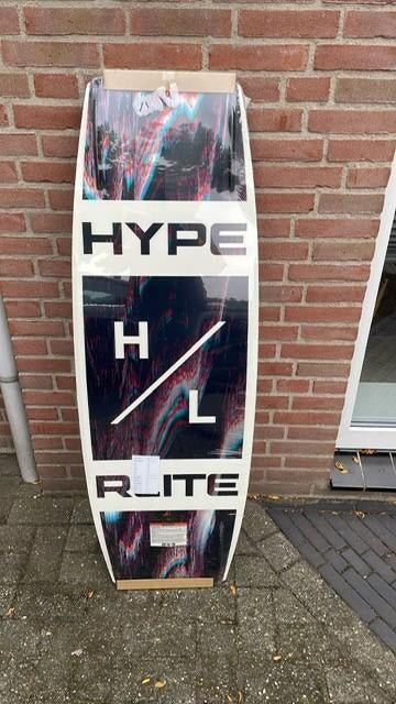 NIeuw Hyperlite Cryptic wakeboard 1.38 mtr EXCL bindingen, Ophalen of Verzenden, Nieuw