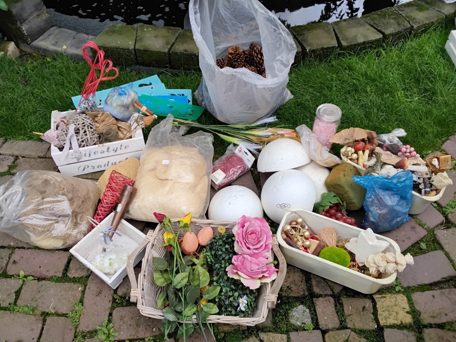 Groot pakket bloemschikmateriaal, Ophalen of Verzenden, Gebruikt