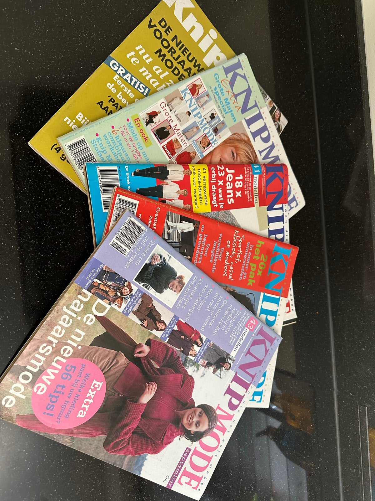 Knipmode tijdschriften - Diverse jaargangen, Ophalen of Verzenden, Gelezen, Damesbladen