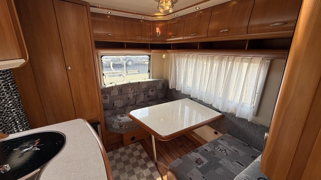 Hobby Excellent 410 SFE bouwjaar 2007 met voortent, Hobby, Bedrijf, Treinzit, Tot en met 3