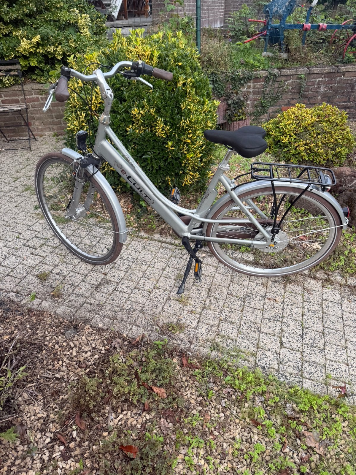Leuke damesfiets, Gebruikt, Versnellingen, Trommelrem, Ophalen
