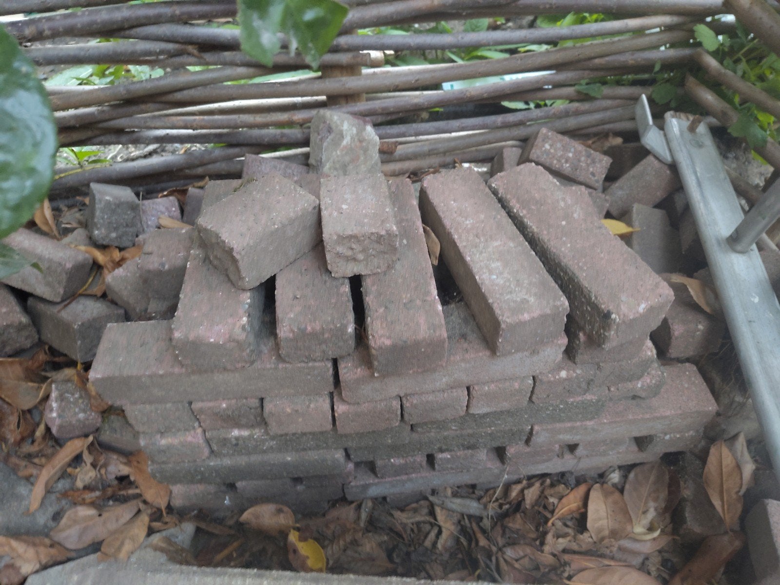 Gratis rode klinkers, Tuin en Terras, Ophalen, Beton, Klinkers