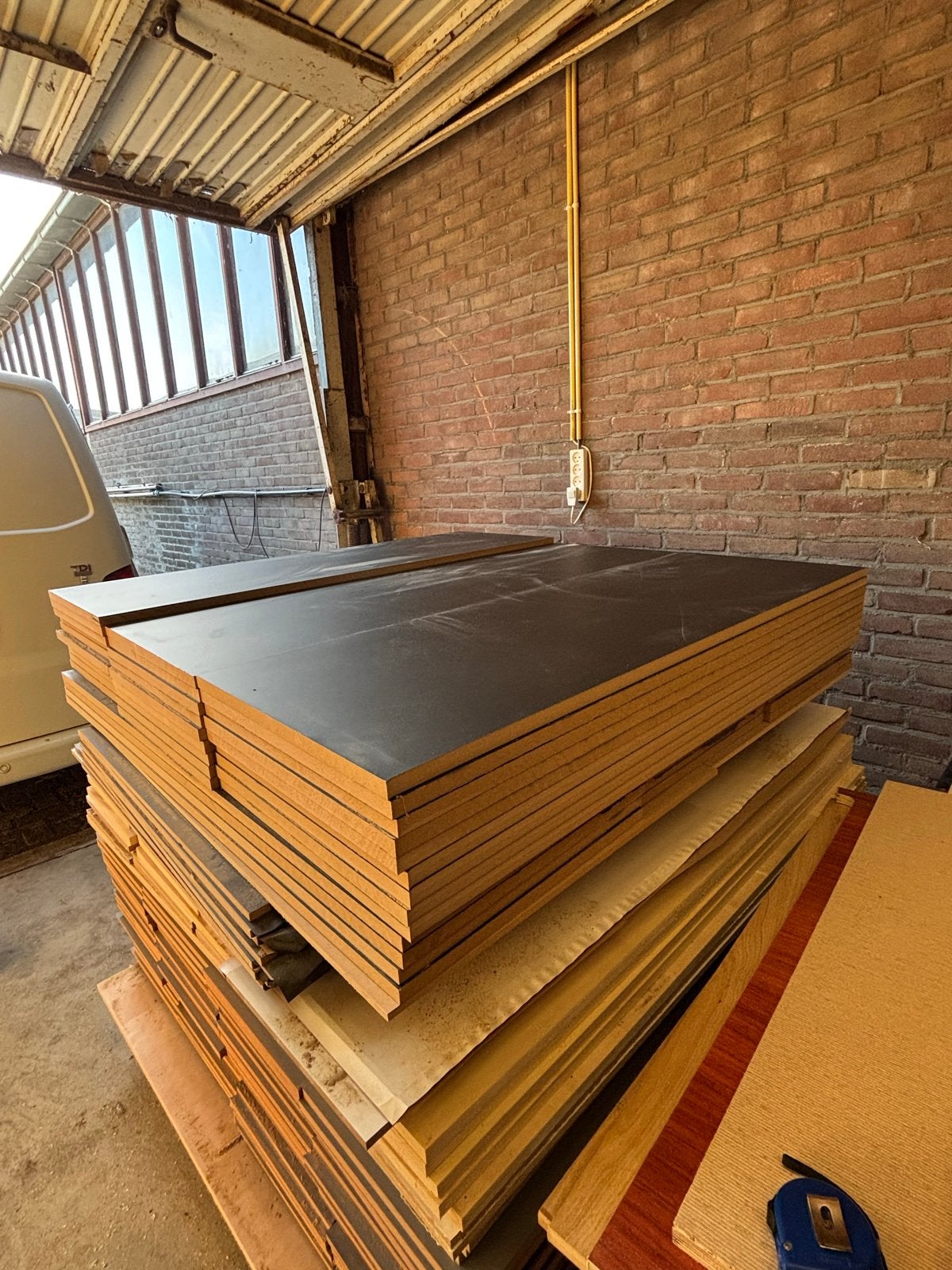 40x Zwart MDF 18mm platen 41,75cm x 122cm - project, Ophalen, Minder dan 25 mm, Nieuw, Plank