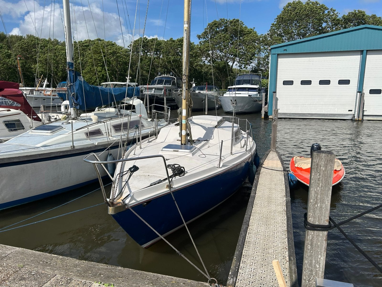 Jeanneau Sangria kajuitzeilboot, Watersport en Boten, Ophalen of Verzenden, Gebruikt, Polyester, Benzine