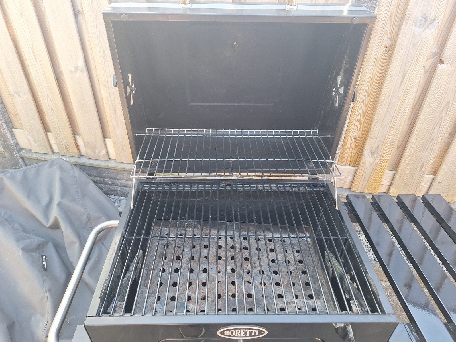 Fraaie, degelijke Boretti barbecue, Ophalen