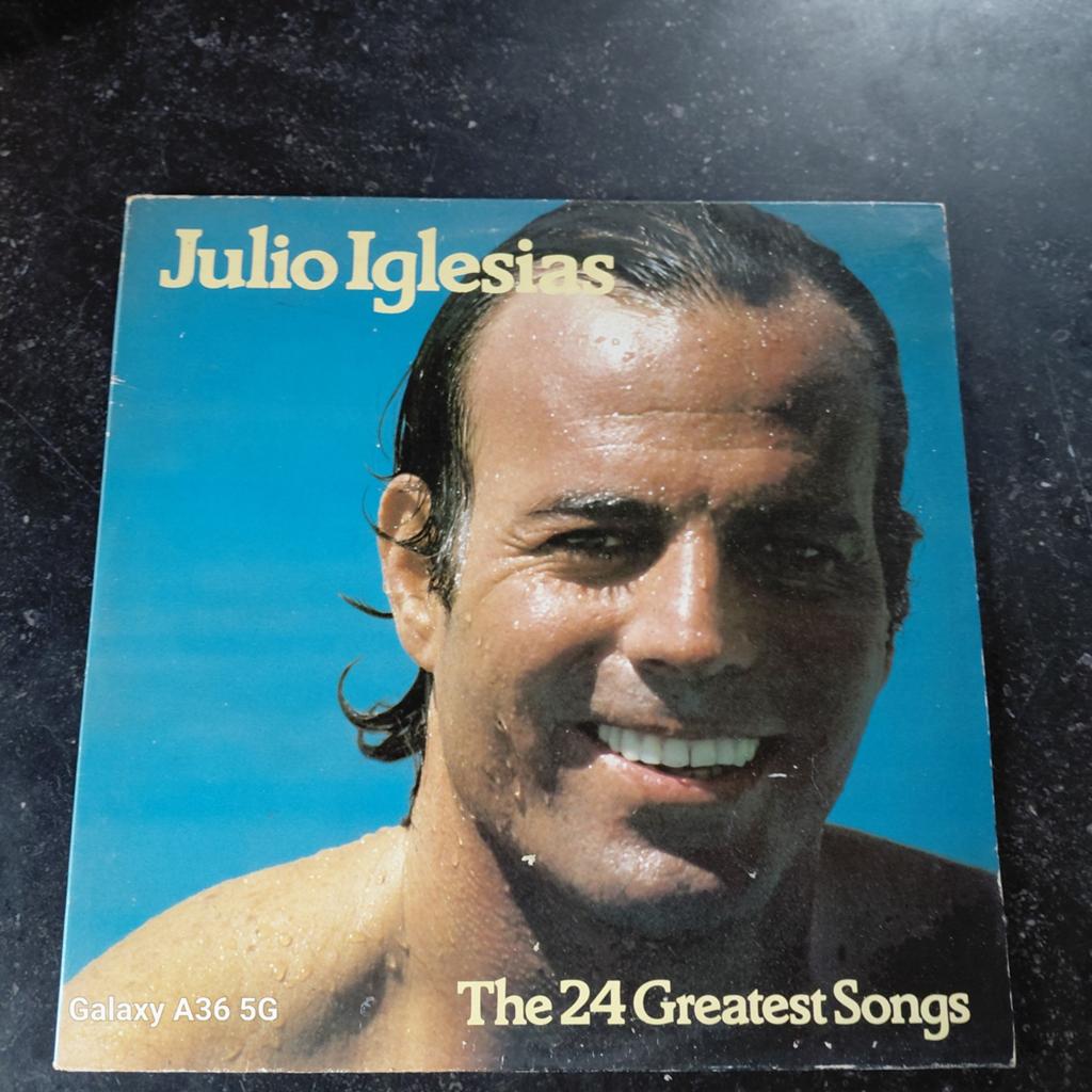 Julio Iglesias - The 24 Greatest Songs LP, Gebruikt, Ophalen of Verzenden, 1970 - 1979, Complilatie