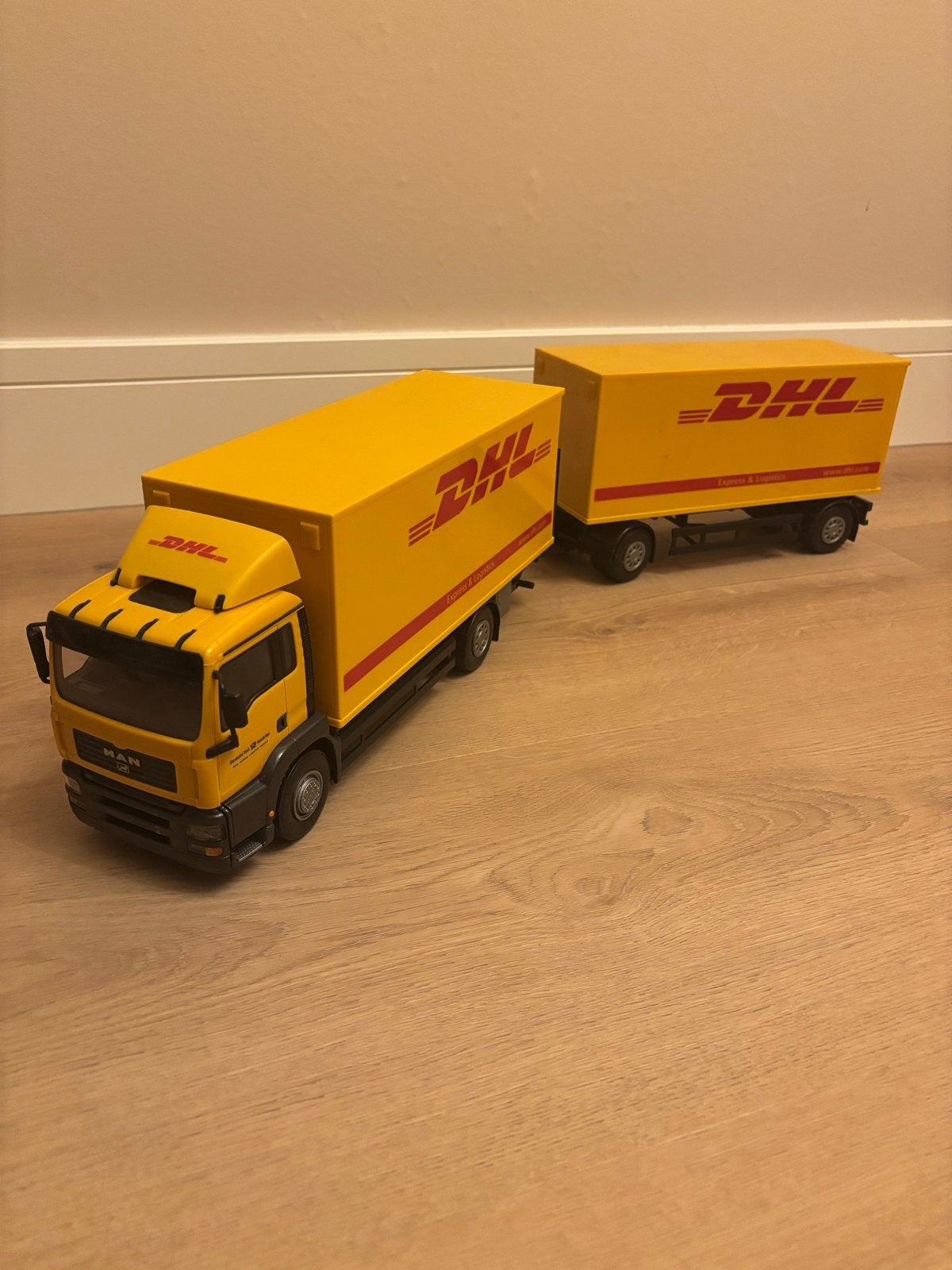 MAN TGA DHL 4x2 met trailer, Ophalen of Verzenden, Nieuw, Bus of Vrachtwagen, Overige merken