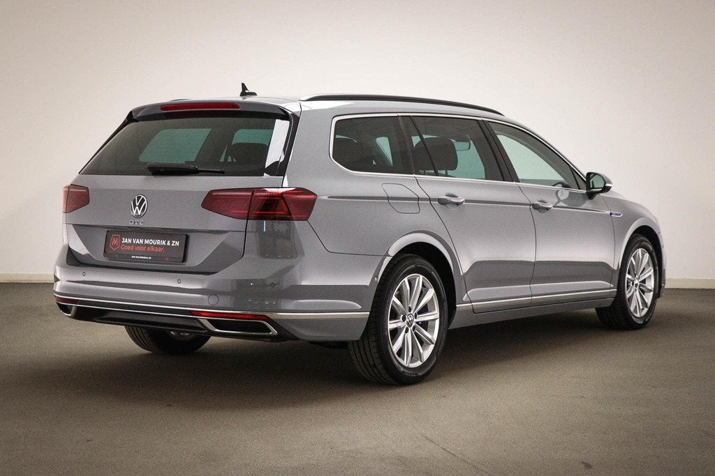 Volkswagen Passat Variant 1.4 TSI PHEV GTE Business | MOONST, Stof, Gebruikt, 4 cilinders, 1600 kg