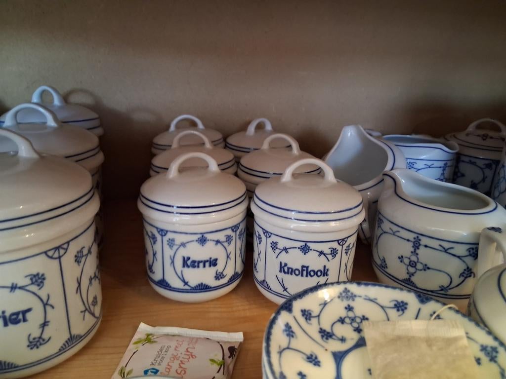 Blauw saks grote keuze voorraadpotten blikken jager enz, Huis en Inrichting, Ophalen of Verzenden, Nieuw, Overige stijlen