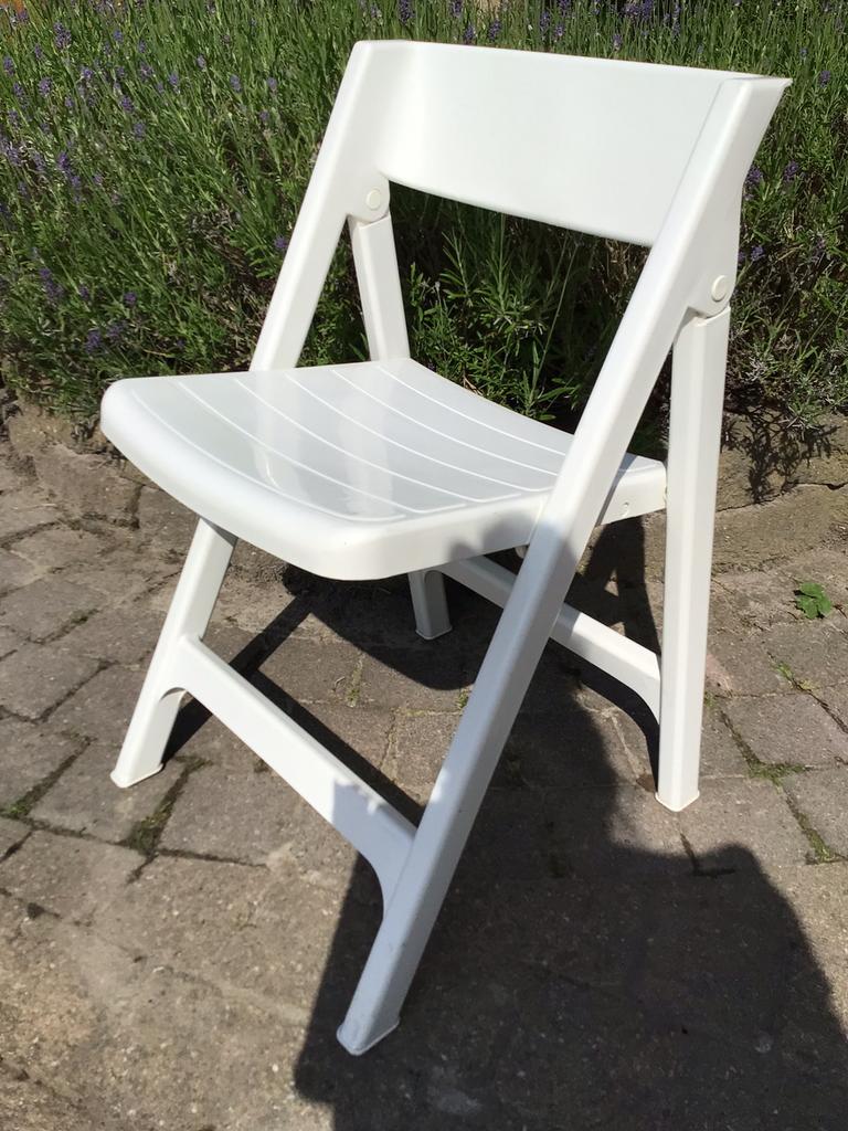 Klapstoel wit Flair, Tuin en Terras, Picknicktafels, Ophalen, Zo goed als nieuw, Rechthoekig, Hout