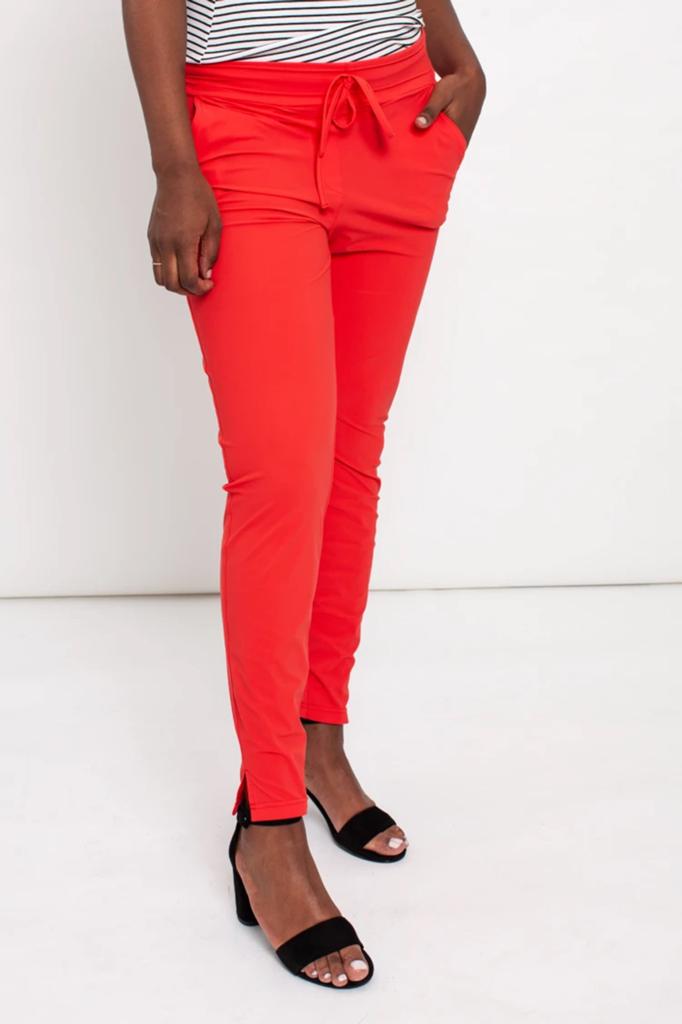 Studio anneloes upstairs broek L rood travelstof, Kleding | Dames, Kort, Maat 42/44 (L), Ophalen of Verzenden, Zo goed als nieuw