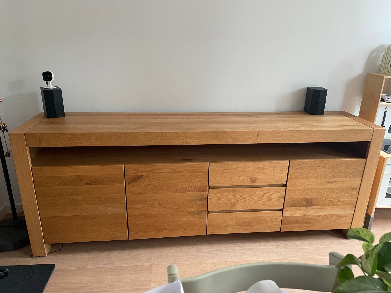 Goossens Eikenhout Dressoir - Robuust en Stijlvol, Ophalen, Eikenhout, Zo goed als nieuw, 200 cm of meer