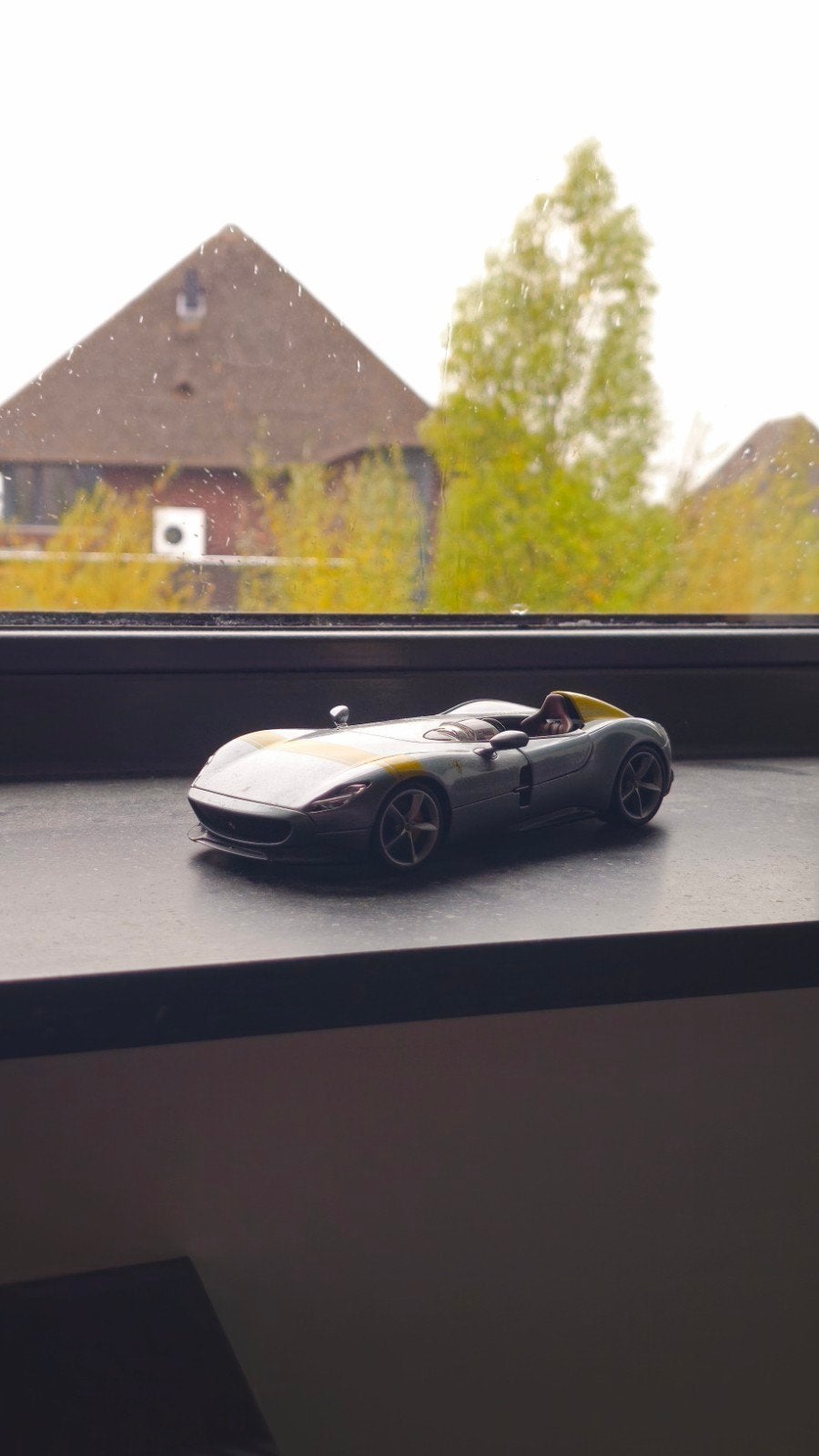 1:24 Ferrari monza SP1 (Bburago), Ophalen, Zo goed als nieuw, Auto, Bburago