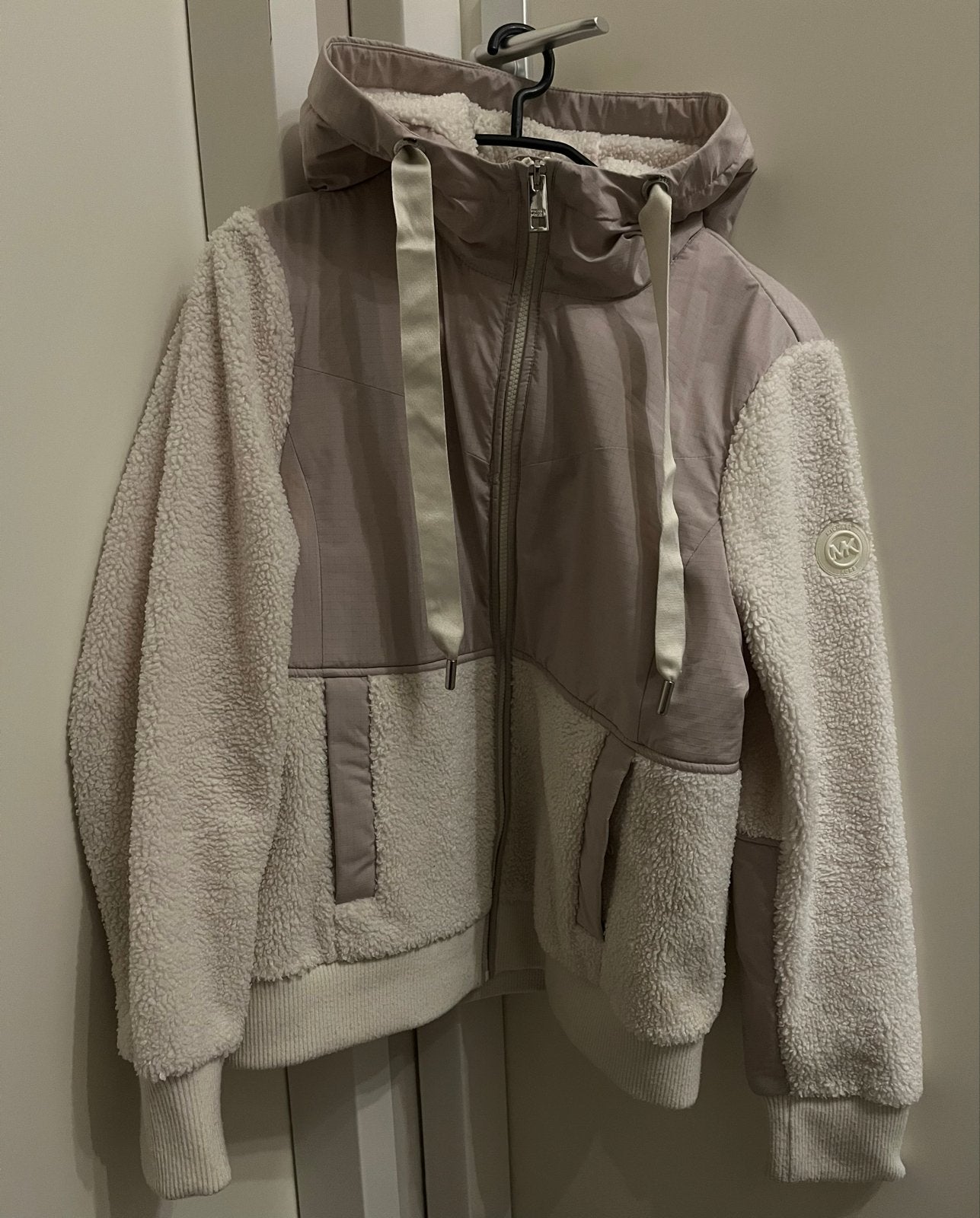 Michael Kors Teddy Jas met Capuchon - Maat M, Ophalen of Verzenden, Gedragen, Maat 38/40 (M), Beige