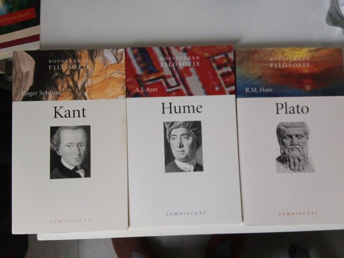 Kopstukken Filosofie: Kant, Hume, Plato (3 boeken), Boeken, Ophalen of Verzenden, Gelezen, Wijsbegeerte of Ethiek, Roger Scruton, A.J. Ayer, R.M. Hare