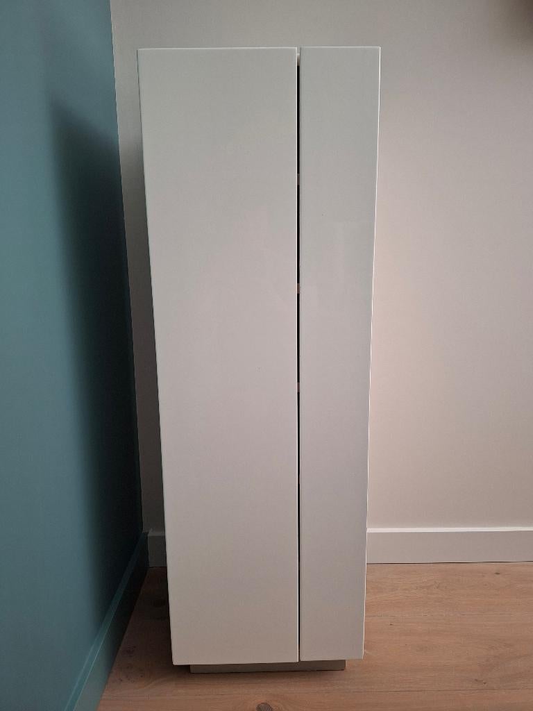 Moderne kast (hoogglans wit), Huis en Inrichting, Kasten | Overige, Ophalen, Zo goed als nieuw