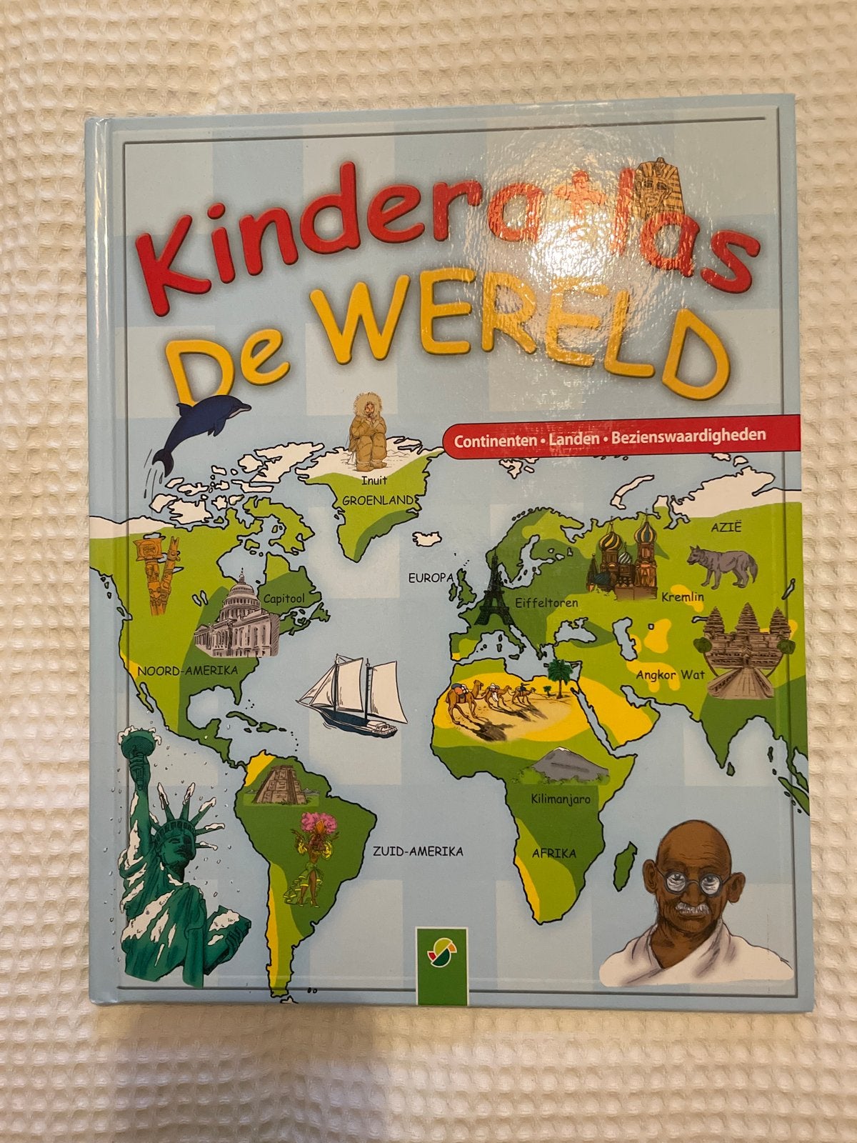 Kinderatlas De Wereld - Educatieve Atlas voor Kinderen, Boeken, Overige atlassen, 2000 tot heden, Ophalen of Verzenden, Zo goed als nieuw