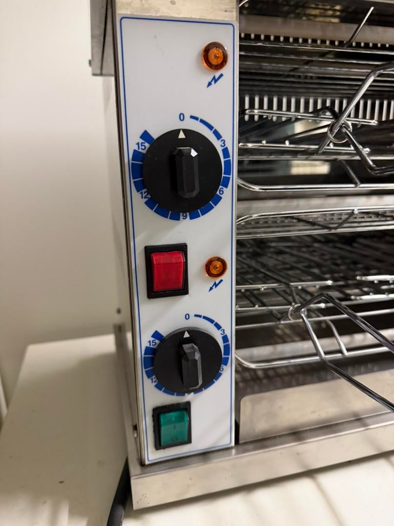 Tosti maker professioneel, Ophalen