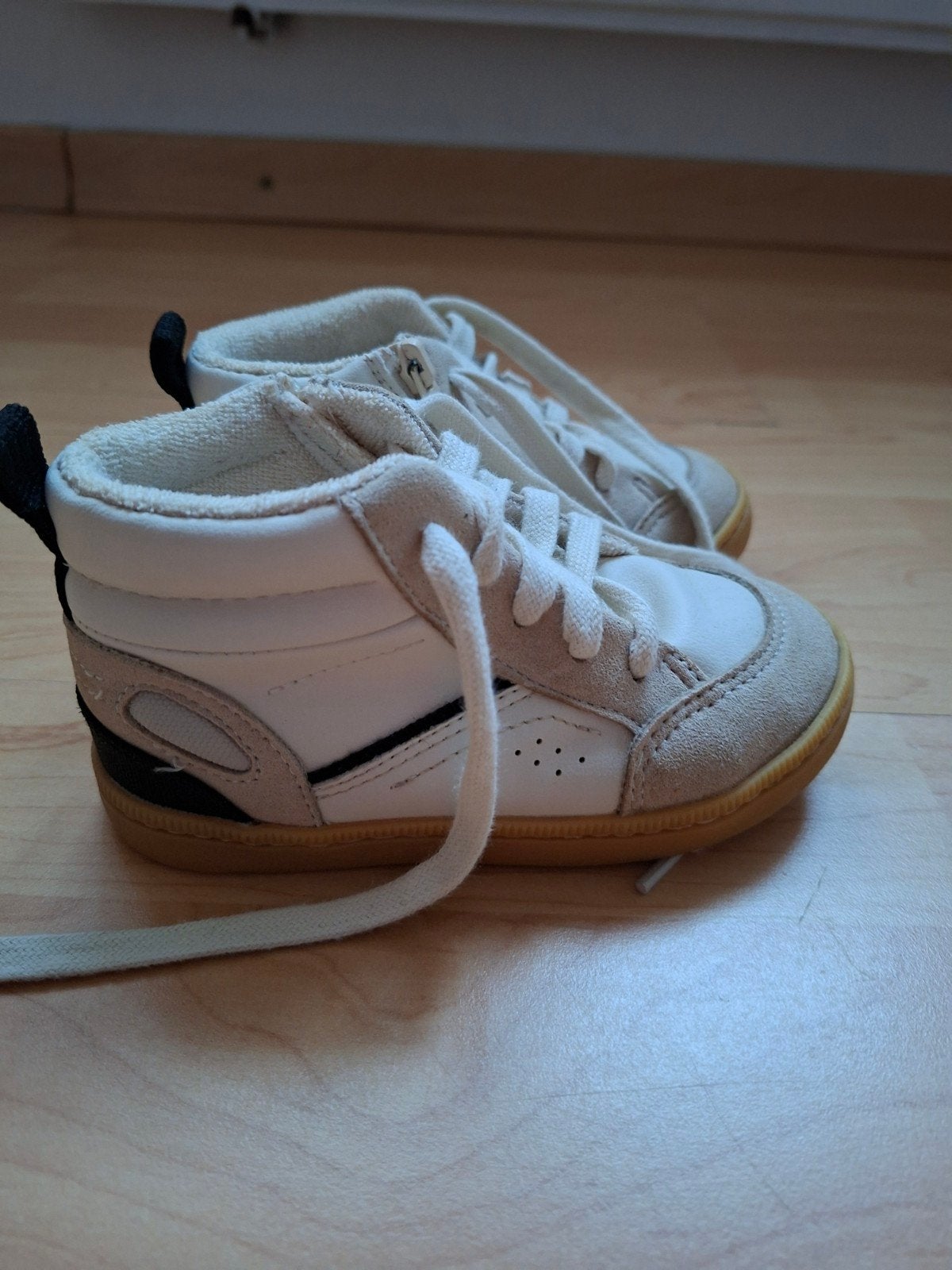 Leuke kinderschoenen - 2 paar (maat 23,24), Ophalen, Gebruikt, Jongen of Meisje, Schoenen